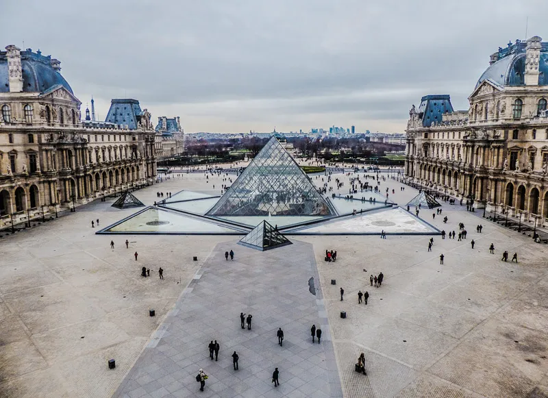 A Louvre a világ leglátogatottabb galériája