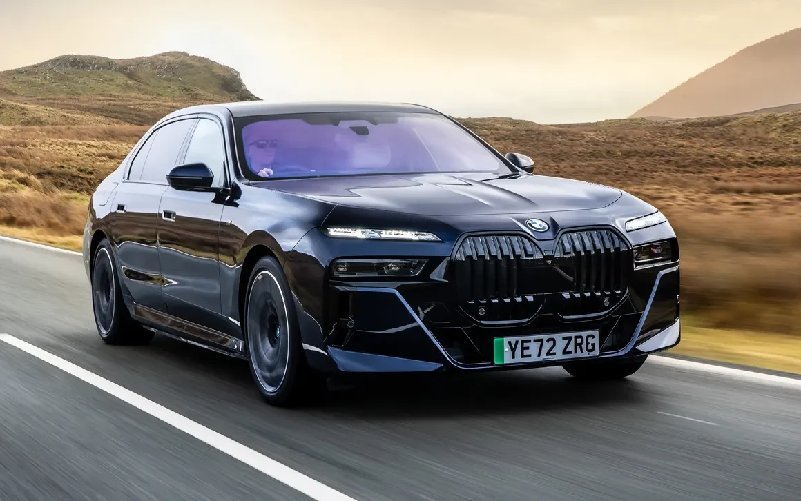 2025-ös Luxus Elektromos Autók Top 10 és Vásárlási Útmutató