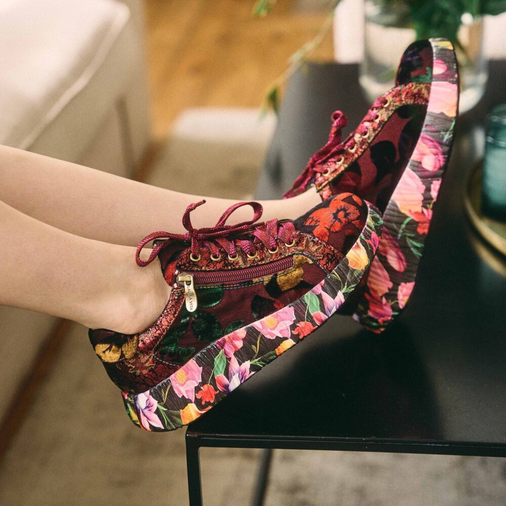 Különleges tornacipők a Laura Vita-tól