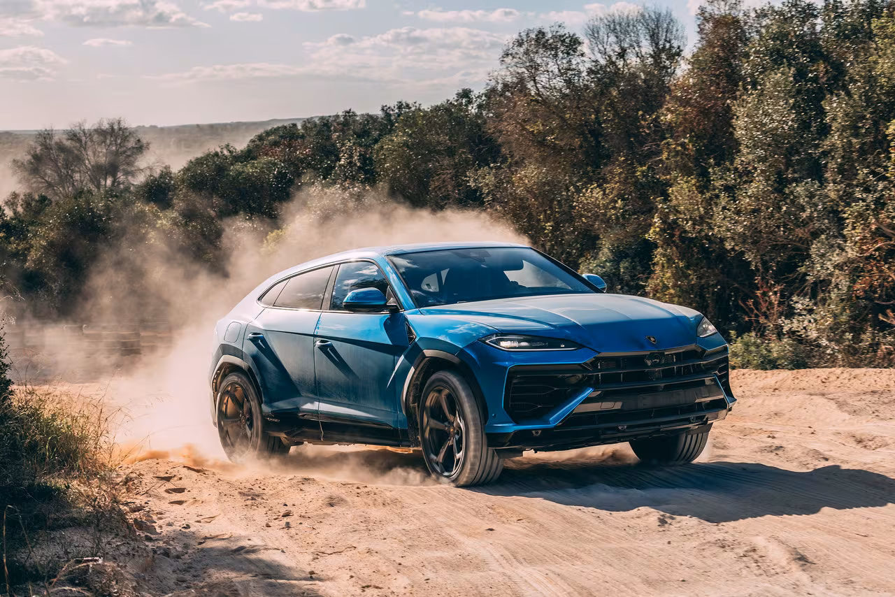 Lamborghini Urus 2025 2026 Ár