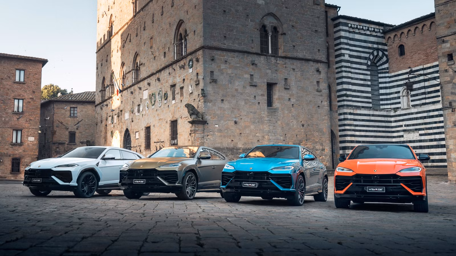 Lamborghini Urus Mennyibe Kerül