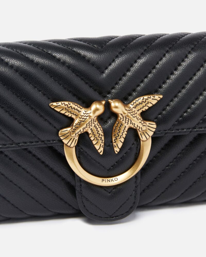 Mennyibe kerül egy Pinko táska