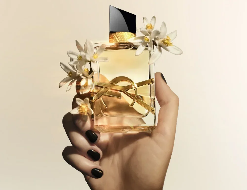 Perfumok Noi Ysl Libre Szabadsag Egy Uvegbe Zarva Scaled 1