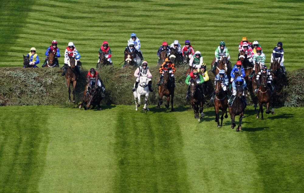 Grand National Lóversenyek