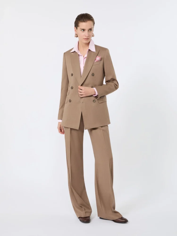 Max Mara Prémium Anyagok